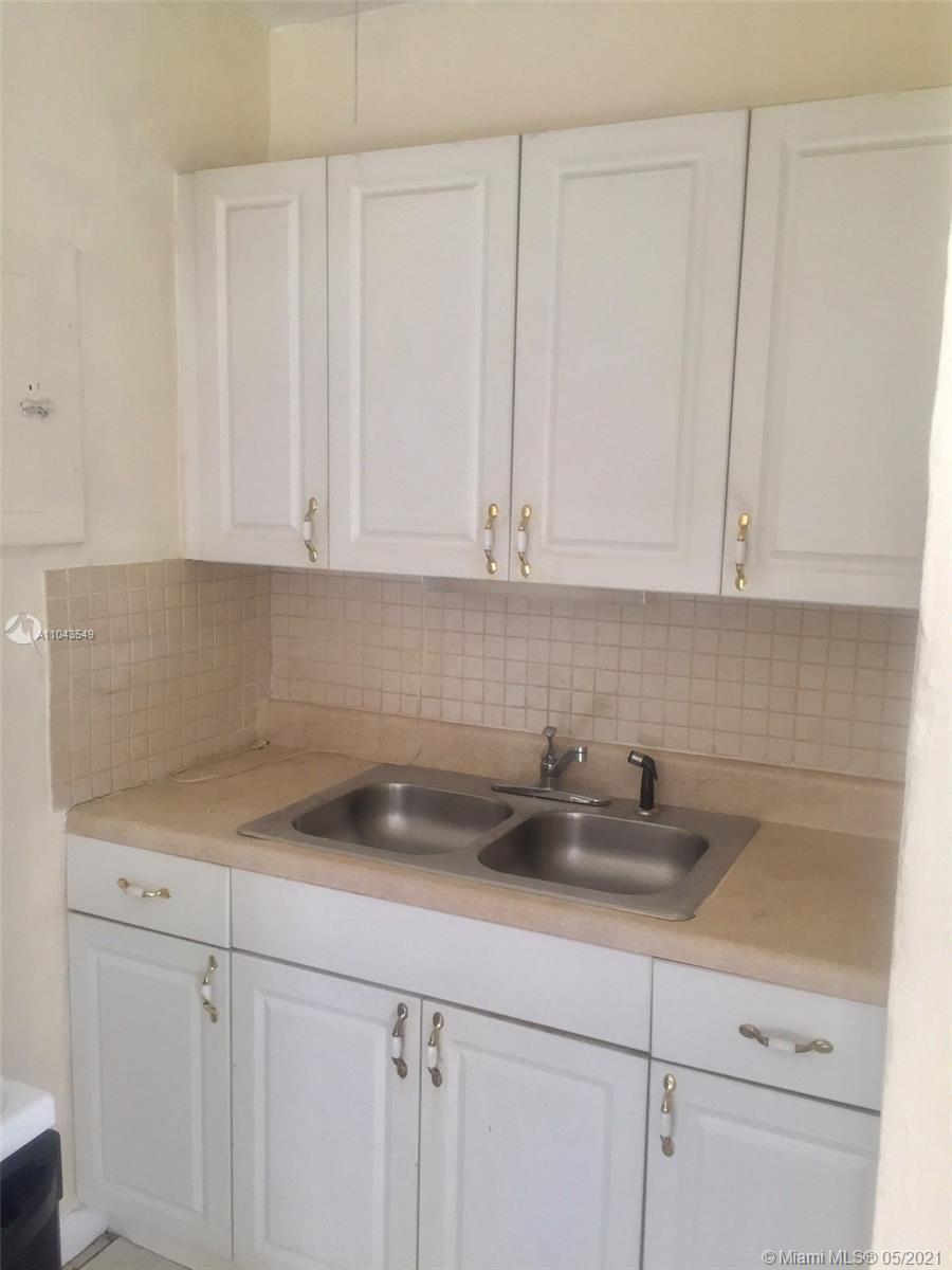 See details / sq. ft. $ 2021-05-20 0 Photo