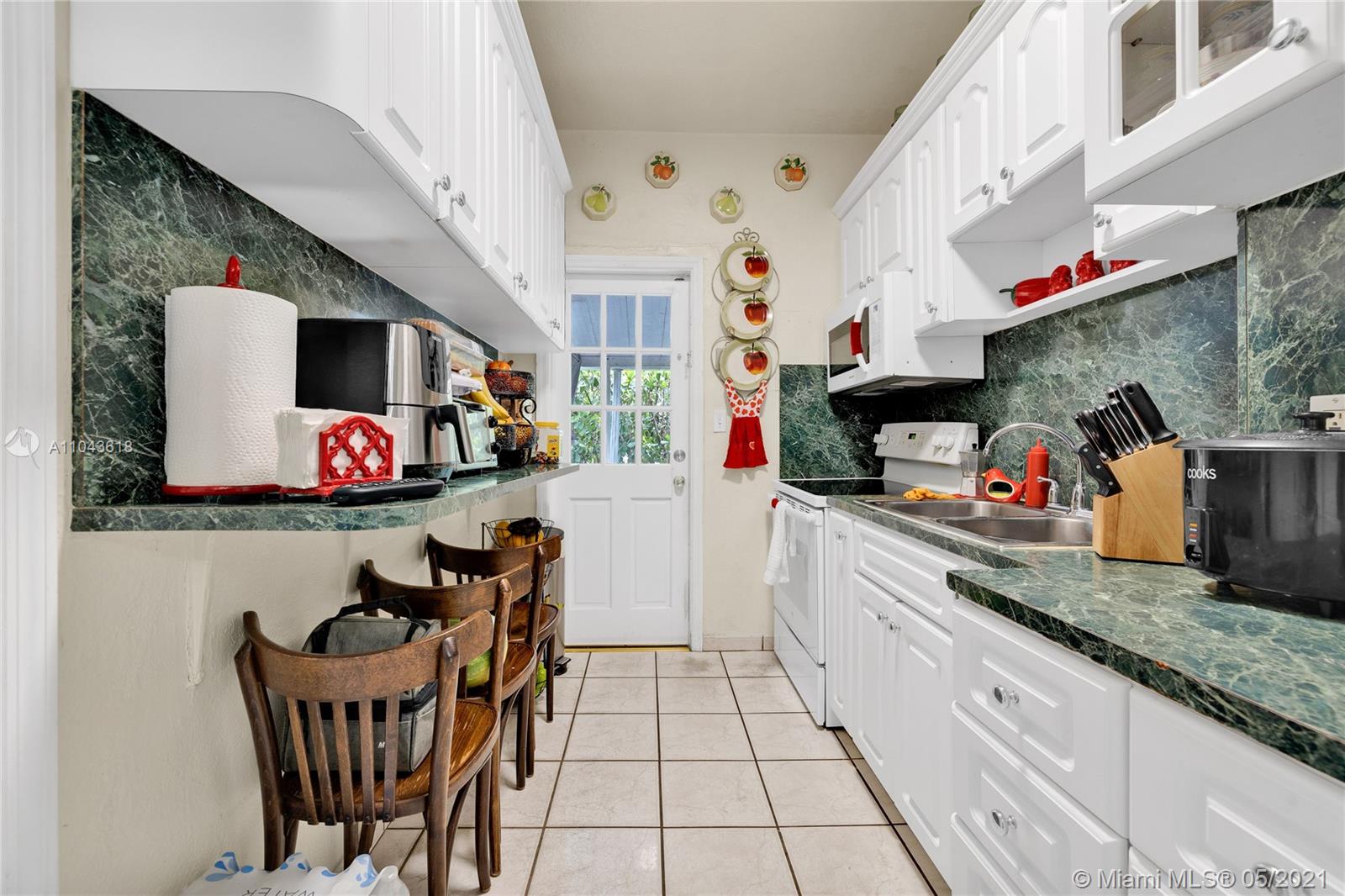 See details / 2193 sq. ft. $ 2021-05-17 0 Photo