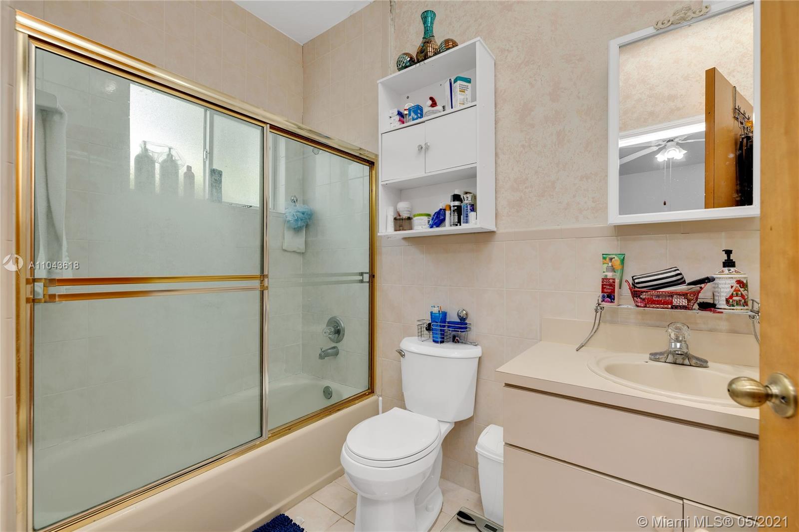 See details / 2193 sq. ft. $ 2021-05-17 0 Photo