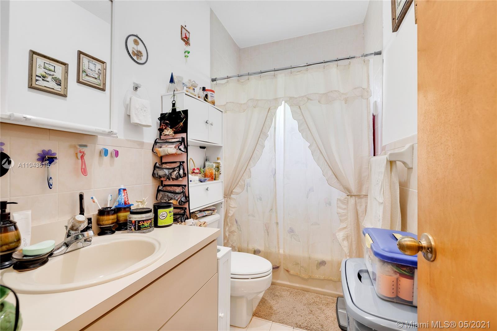 See details / 2193 sq. ft. $ 2021-05-17 0 Photo