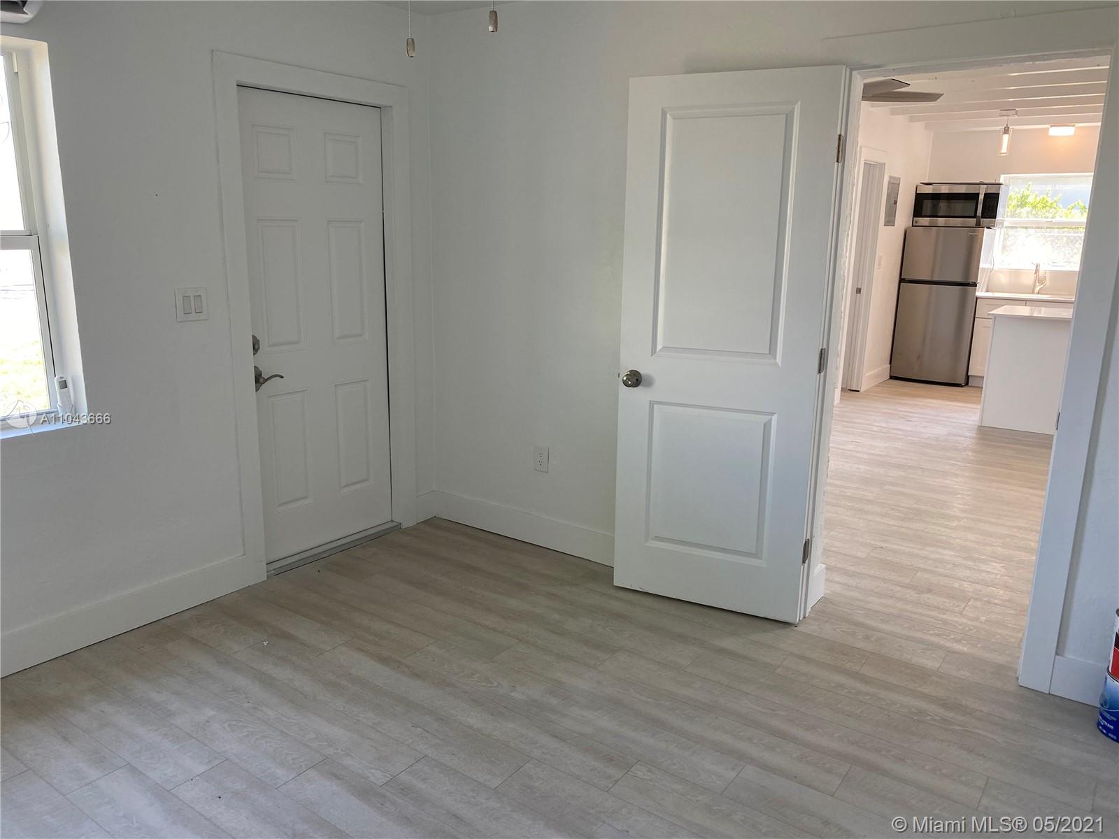 See details / 1452 sq. ft. $ 2021-05-17 0 Photo
