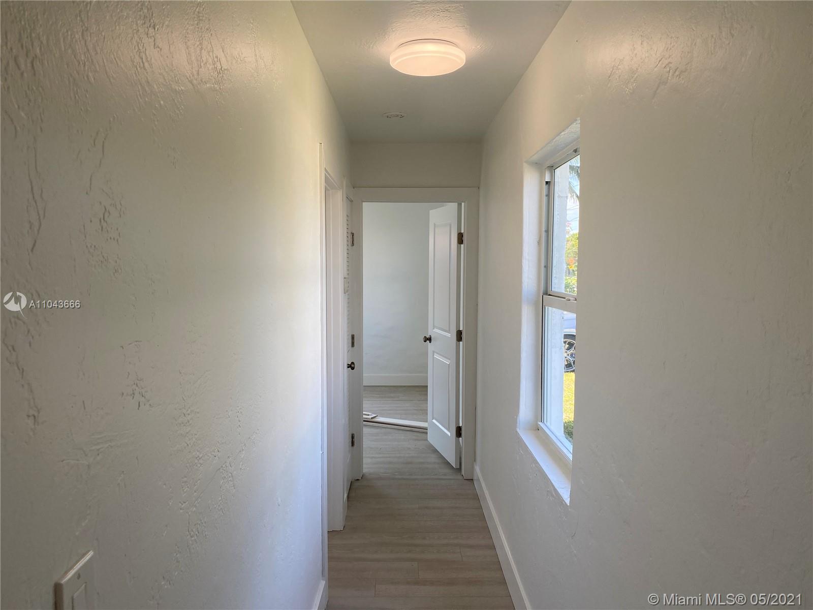 See details / 1452 sq. ft. $ 2021-05-17 0 Photo