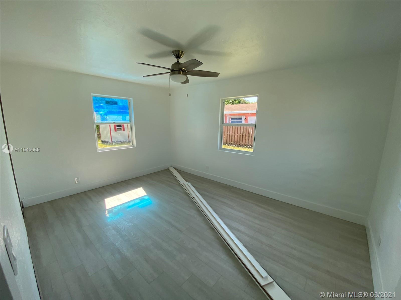See details / 1452 sq. ft. $ 2021-05-17 0 Photo