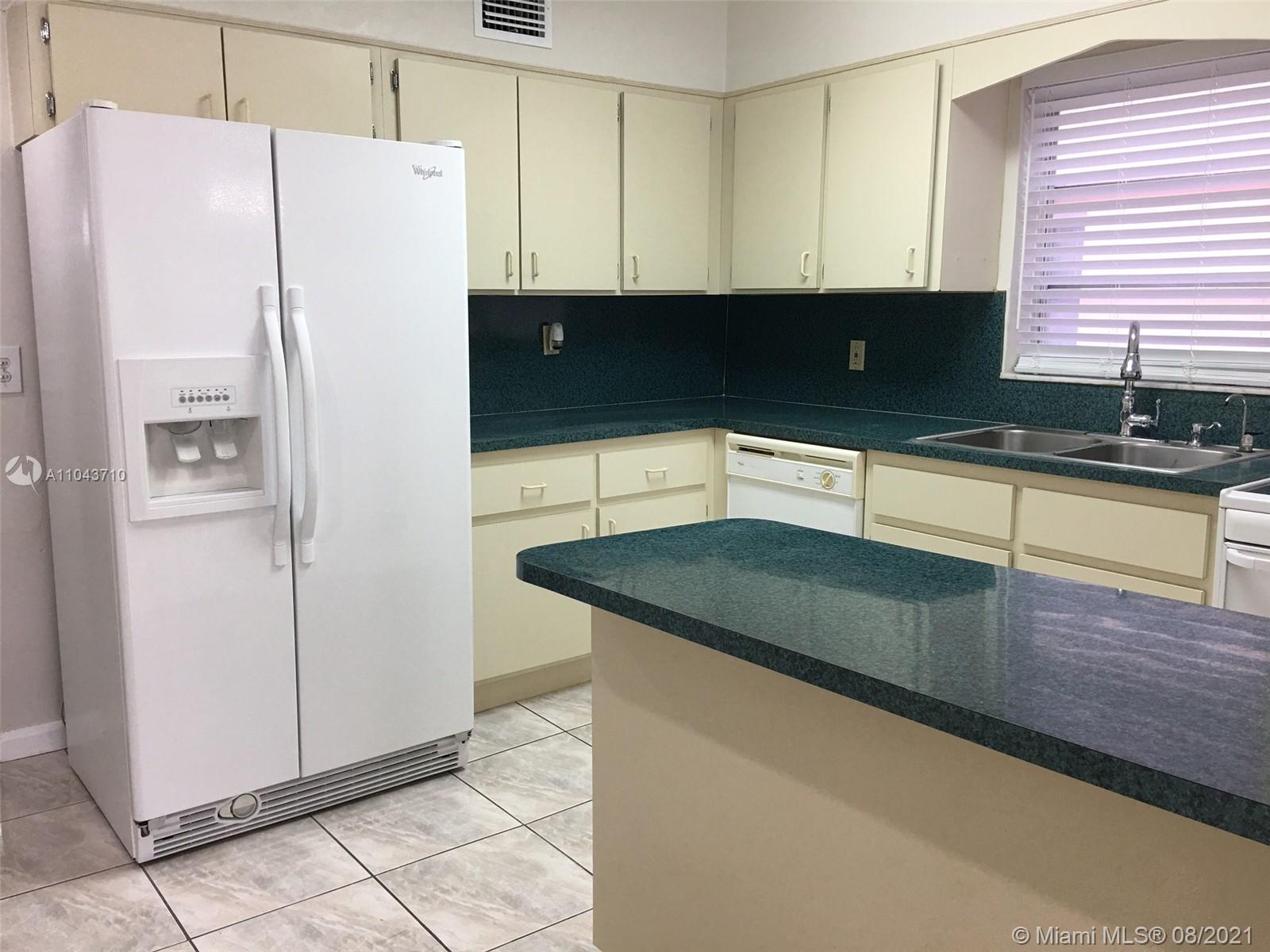 See details / 1659 sq. ft. $ 2021-05-17 0 Photo