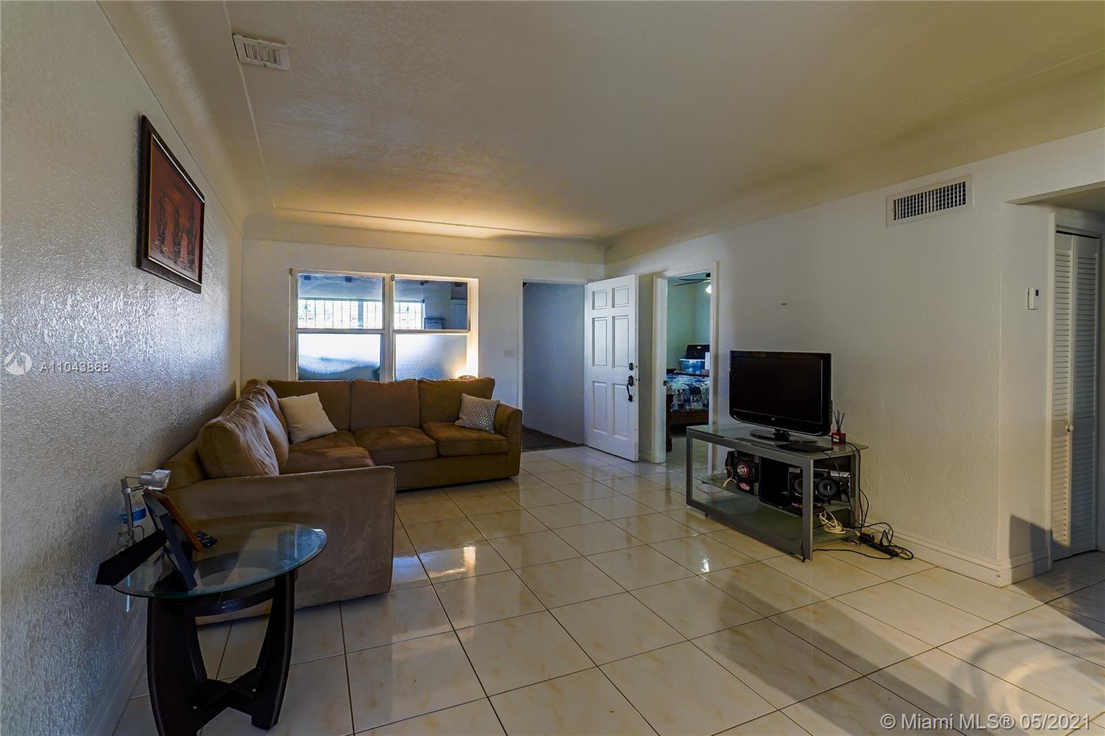 See details / 2655 sq. ft. $ 2021-05-18 0 Photo