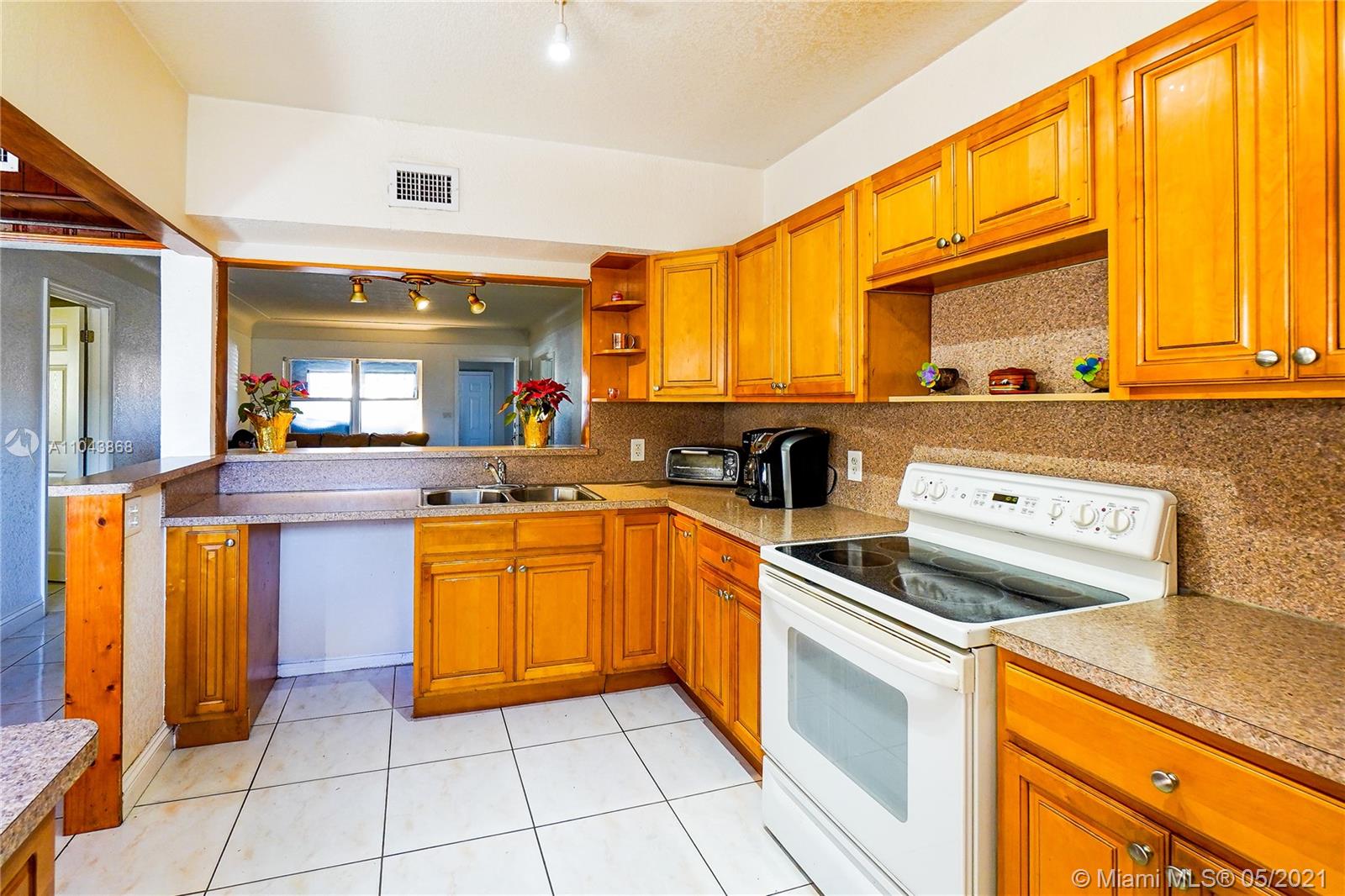 See details / 2655 sq. ft. $ 2021-05-18 0 Photo