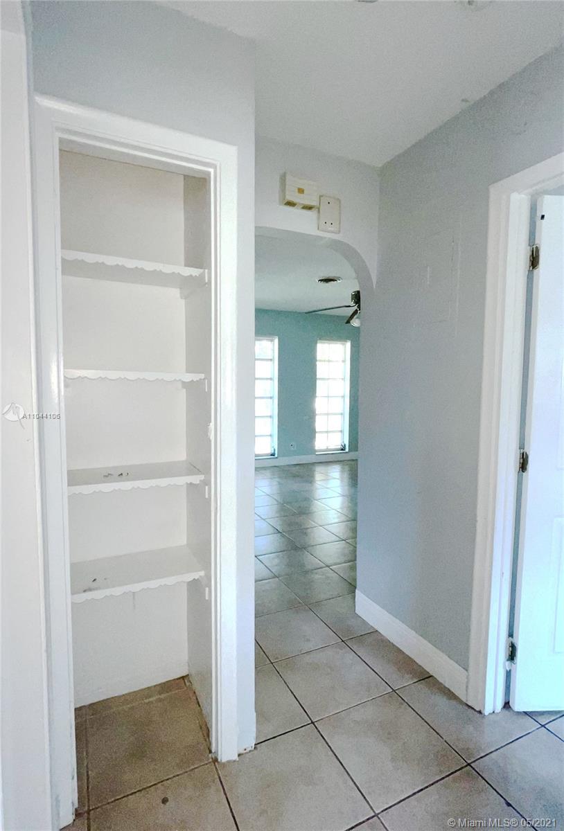 See details / 2521 sq. ft. $ 2021-05-18 0 Photo