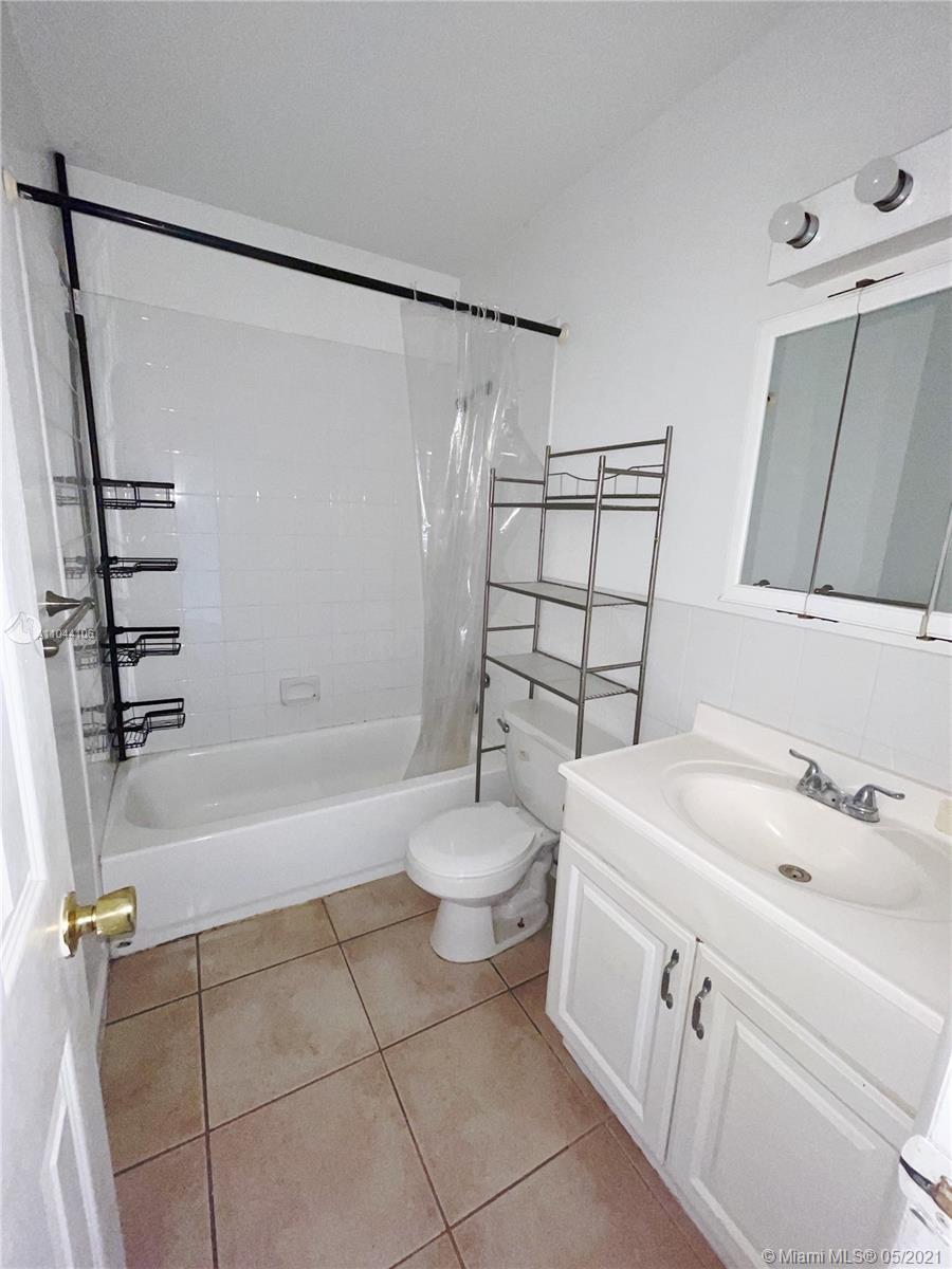 See details / 2521 sq. ft. $ 2021-05-18 0 Photo