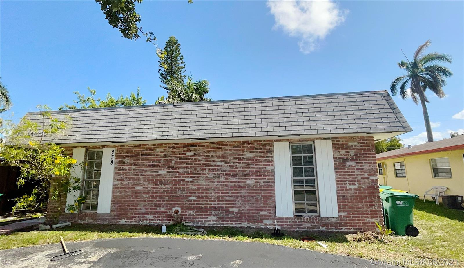 See details / 2521 sq. ft. $ 2021-05-18 0 Photo