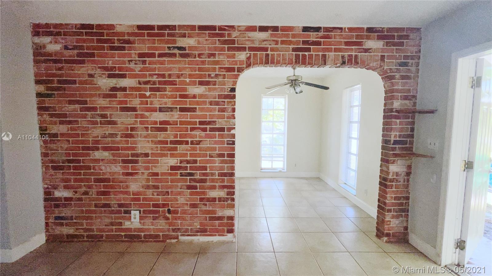 See details / 2521 sq. ft. $ 2021-05-18 0 Photo