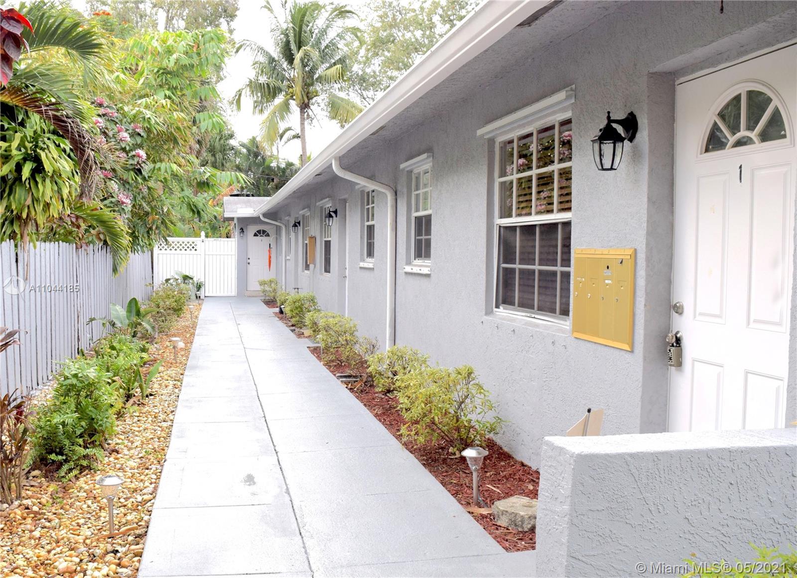 See details / 2636 sq. ft. $ 2021-05-18 0 Photo