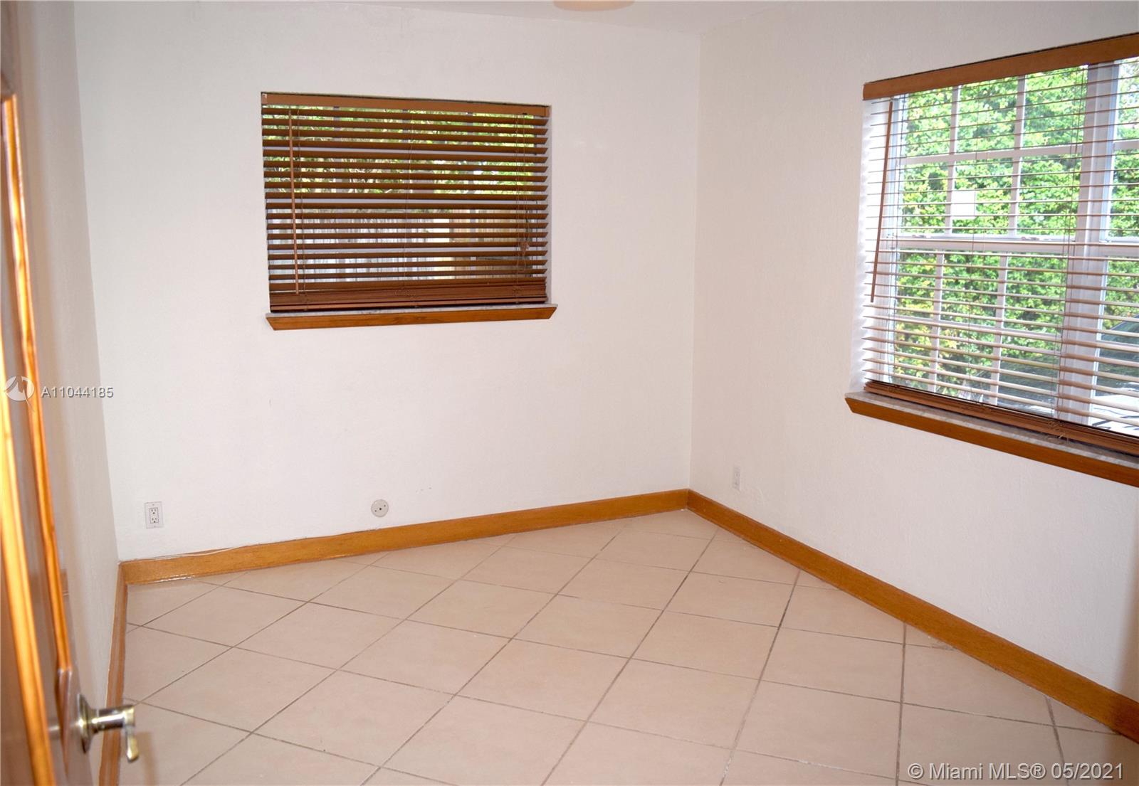 See details / 2636 sq. ft. $ 2021-05-18 0 Photo