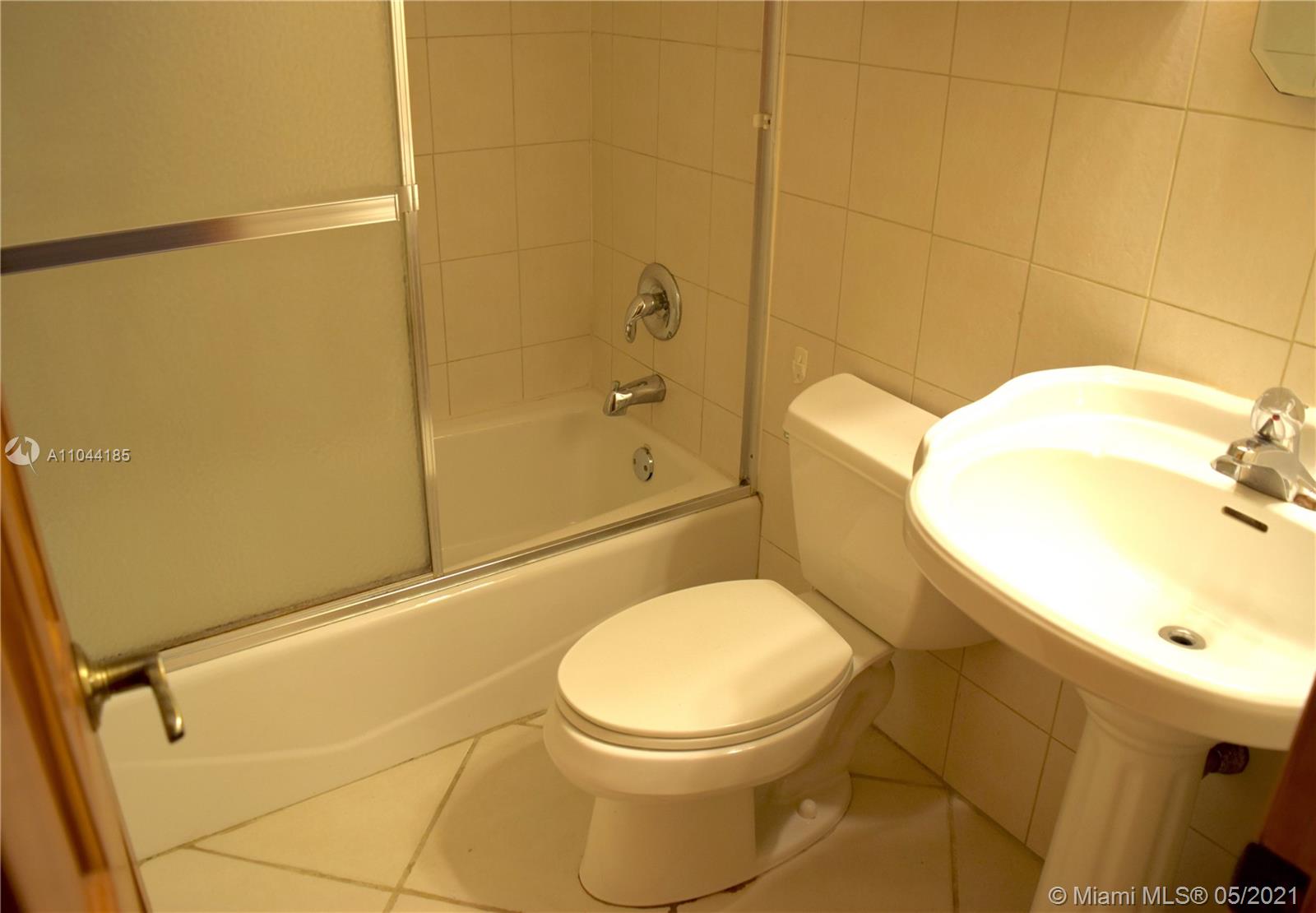 See details / 2636 sq. ft. $ 2021-05-18 0 Photo