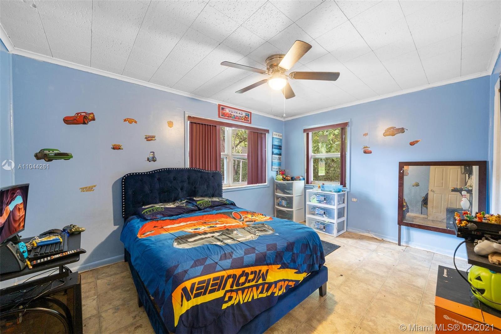 See details / 1704 sq. ft. $ 2021-05-18 0 Photo