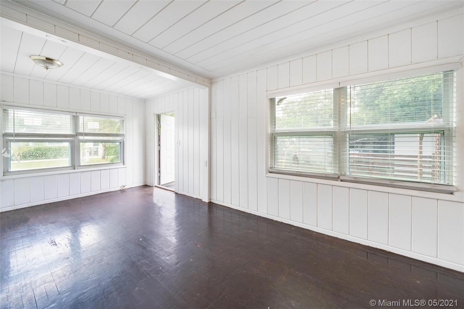 See details / 1704 sq. ft. $ 2021-05-18 0 Photo