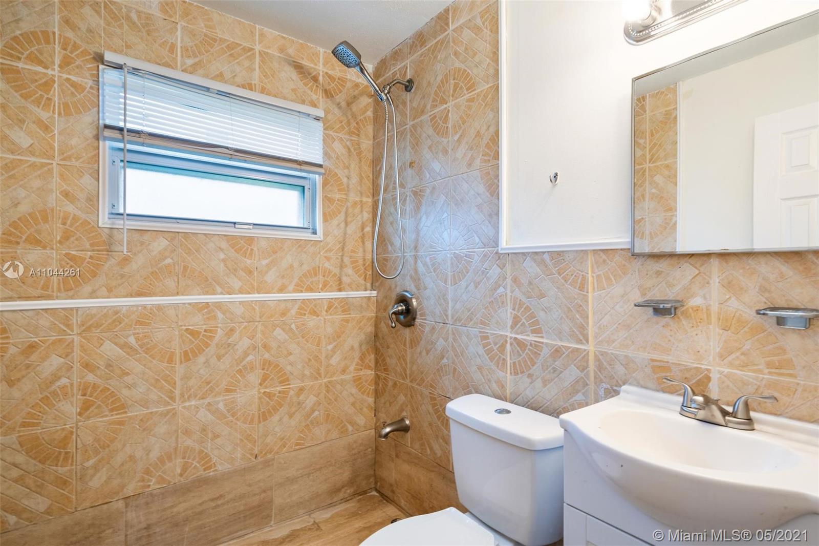 See details / 1704 sq. ft. $ 2021-05-18 0 Photo