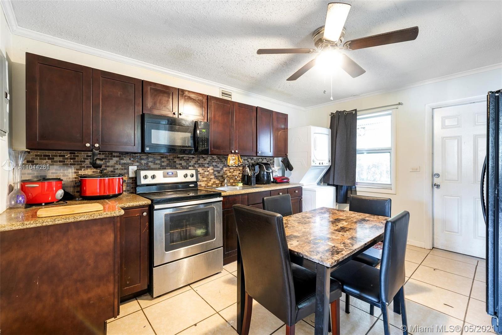 See details / 1704 sq. ft. $ 2021-05-18 0 Photo