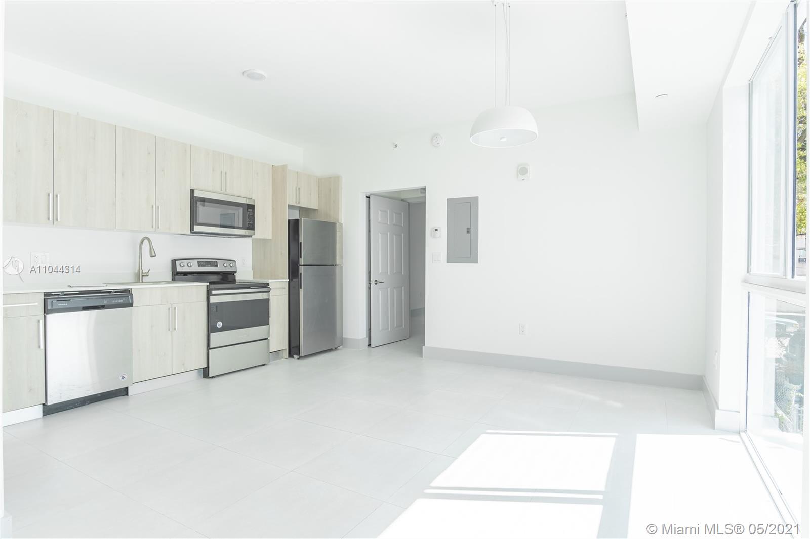 See details / sq. ft. $ 2021-06-04 0 Photo