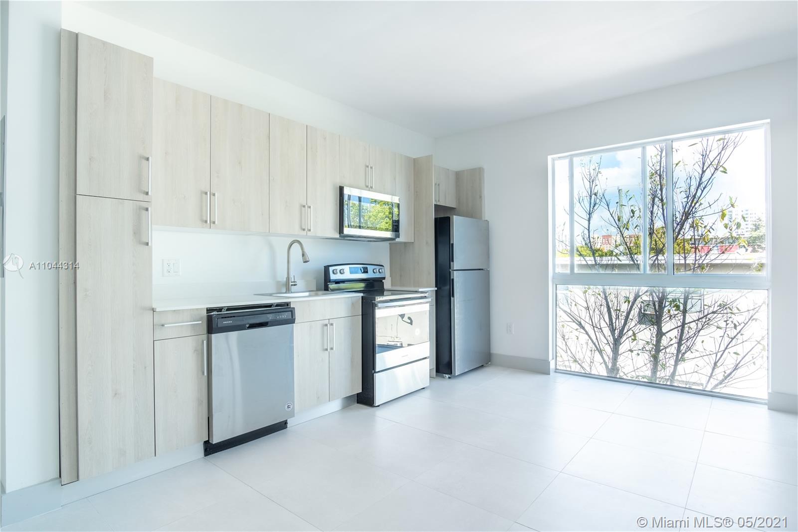 See details / sq. ft. $ 2021-06-04 0 Photo