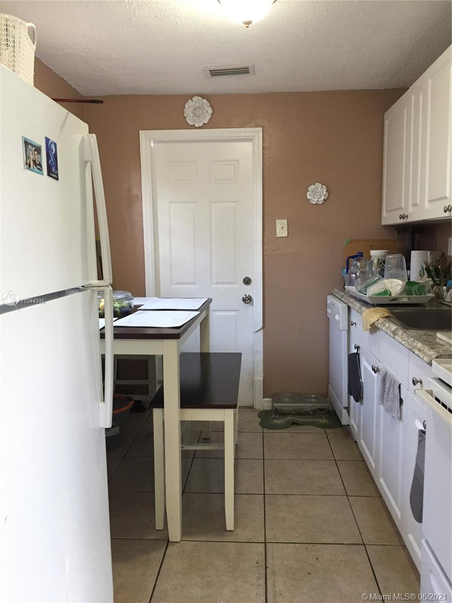 See details / 1206 sq. ft. $ 2021-05-18 0 Photo