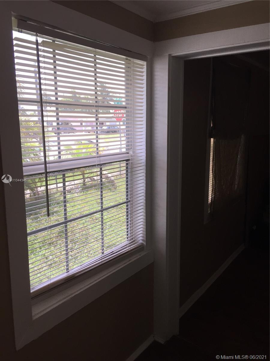 See details / 1206 sq. ft. $ 2021-05-18 0 Photo