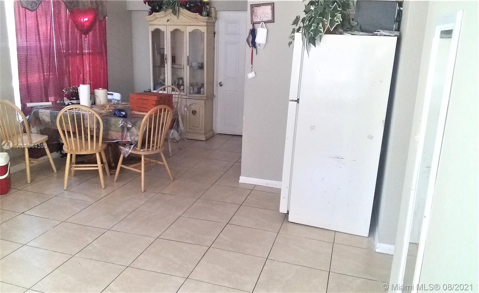 See details / 1472 sq. ft. $ 2021-06-21 0 Photo