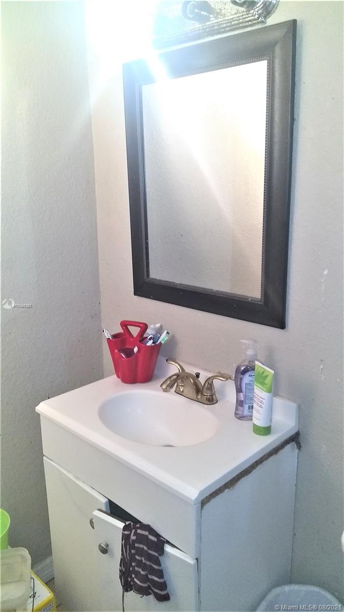See details / 1472 sq. ft. $ 2021-06-21 0 Photo