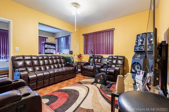 See details / 1534 sq. ft. $ 2021-06-08 0 Photo