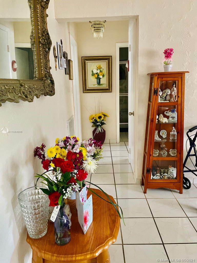 See details / 1540 sq. ft. $ 2021-05-19 0 Photo