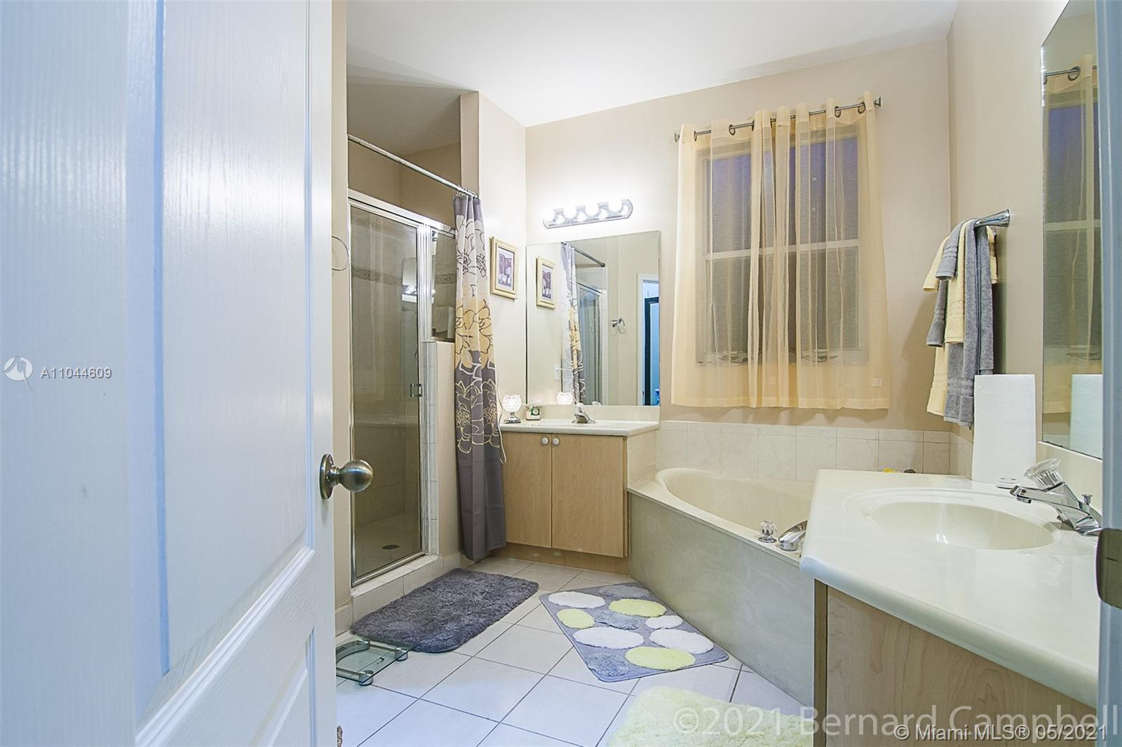 Ver detalles 3 / 2 1891 sq. ft. $ 2021-05-19 0 foto