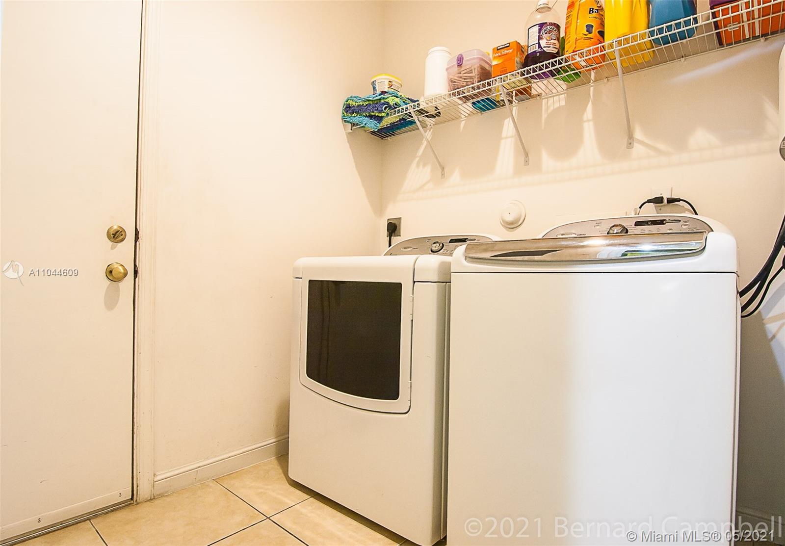 Ver detalles 3 / 2 1891 sq. ft. $ 2021-05-19 0 foto