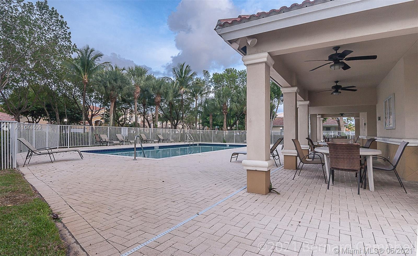 Ver detalles 3 / 2 1891 sq. ft. $ 2021-05-19 0 foto