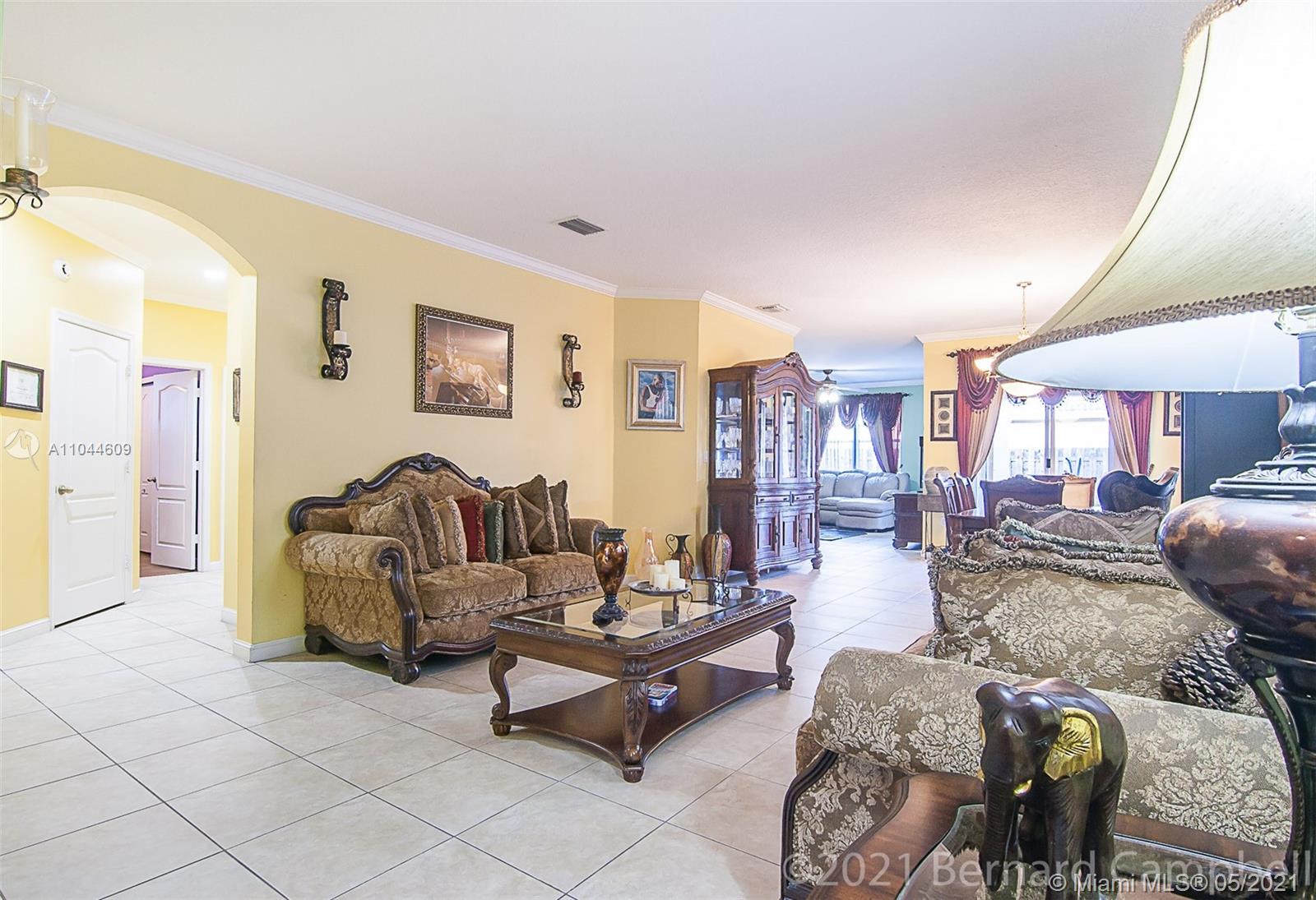 Ver detalles 3 / 2 1891 sq. ft. $ 2021-05-19 0 foto