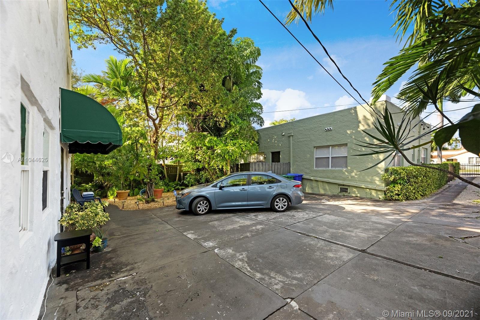 See details / 2758 sq. ft. $ 2021-05-19 0 Photo