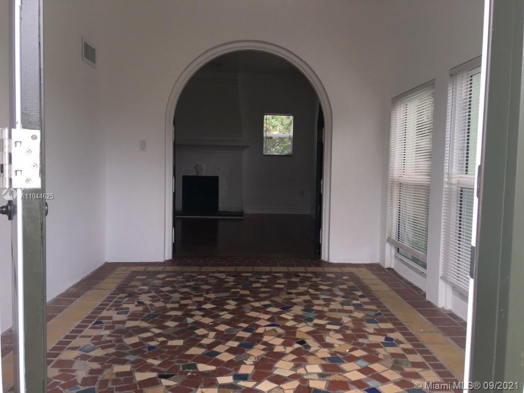 See details / 2758 sq. ft. $ 2021-05-19 0 Photo