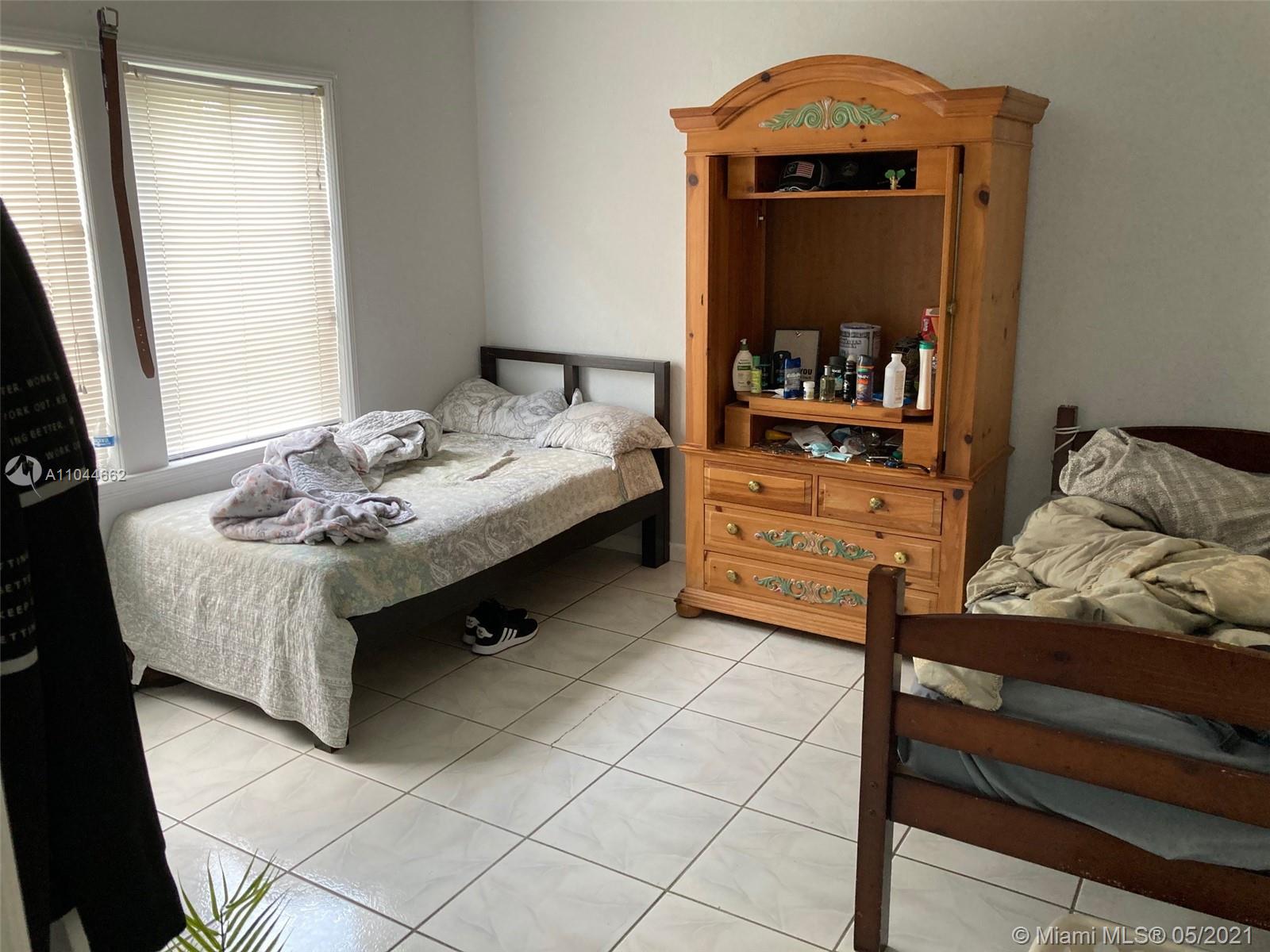 See details / 1564 sq. ft. $ 2021-05-19 0 Photo