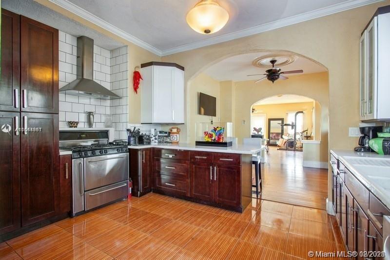 See details / 2545 sq. ft. $ 2021-05-19 0 Photo