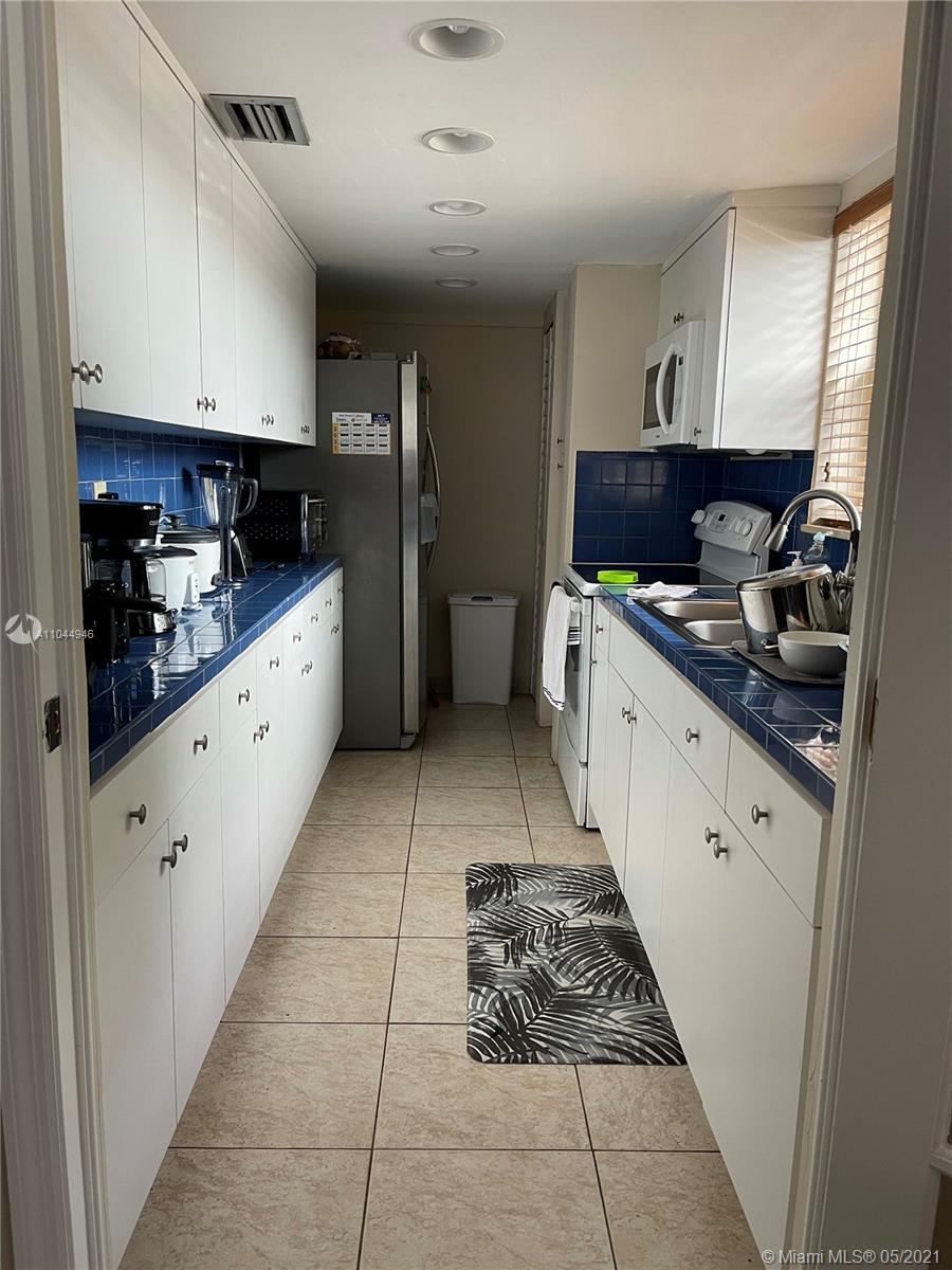 See details / 2236 sq. ft. $ 2021-05-19 0 Photo