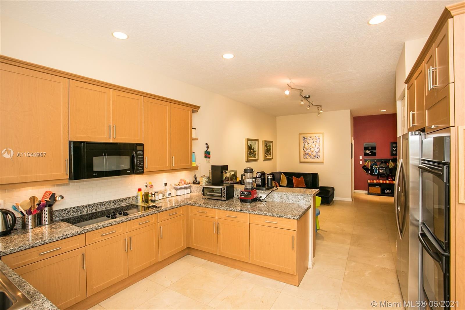 Photo of 3708 207 Terr, Aventura, Florida, 33180 -