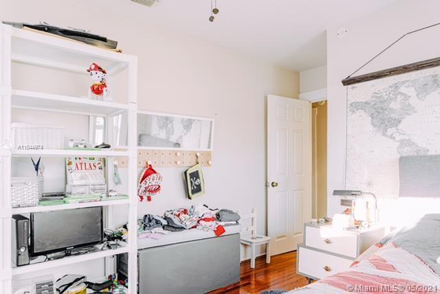 See details / 2280 sq. ft. $ 2021-05-19 0 Photo