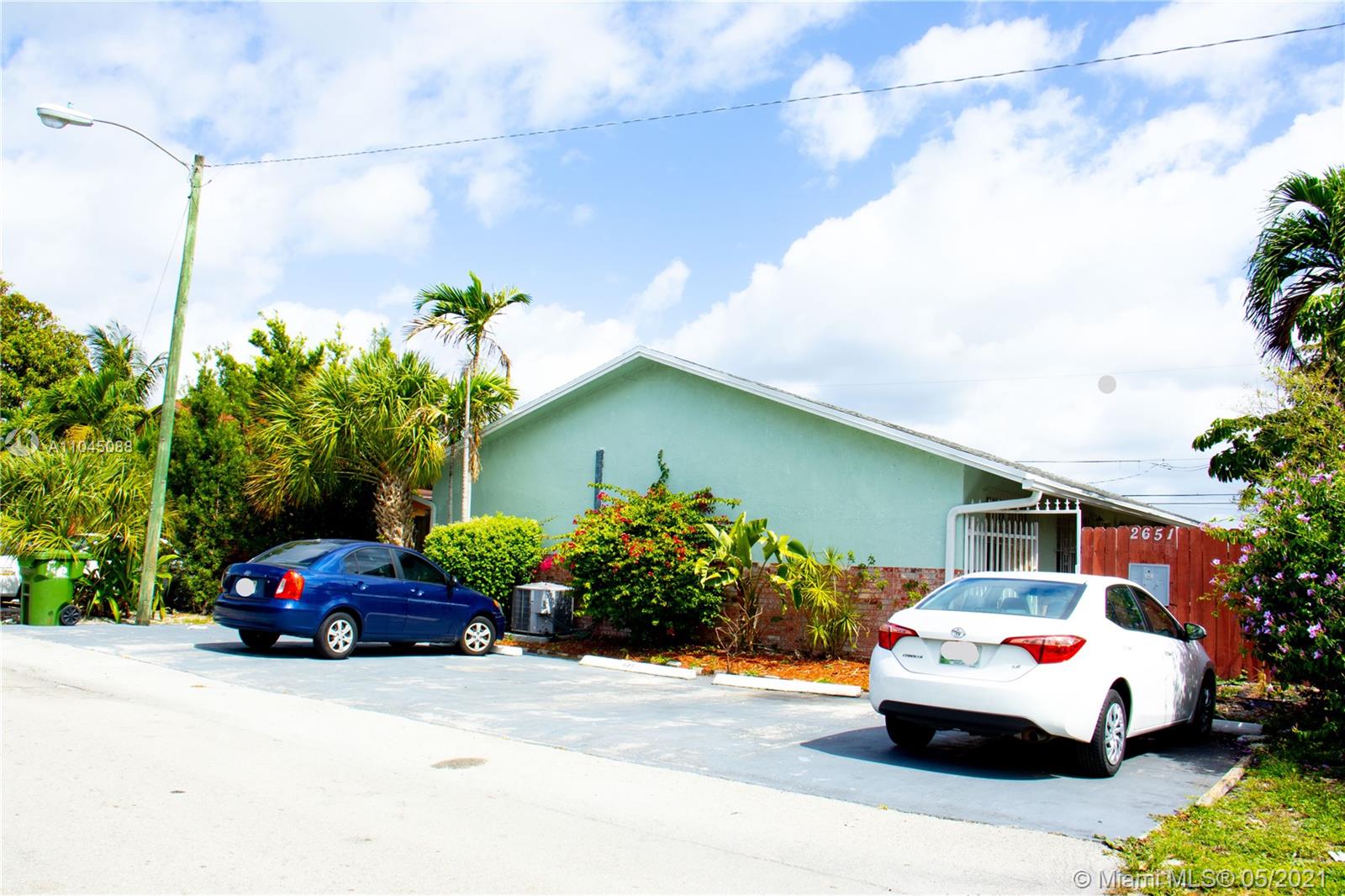 See details / 2099 sq. ft. $ 2021-05-20 0 Photo