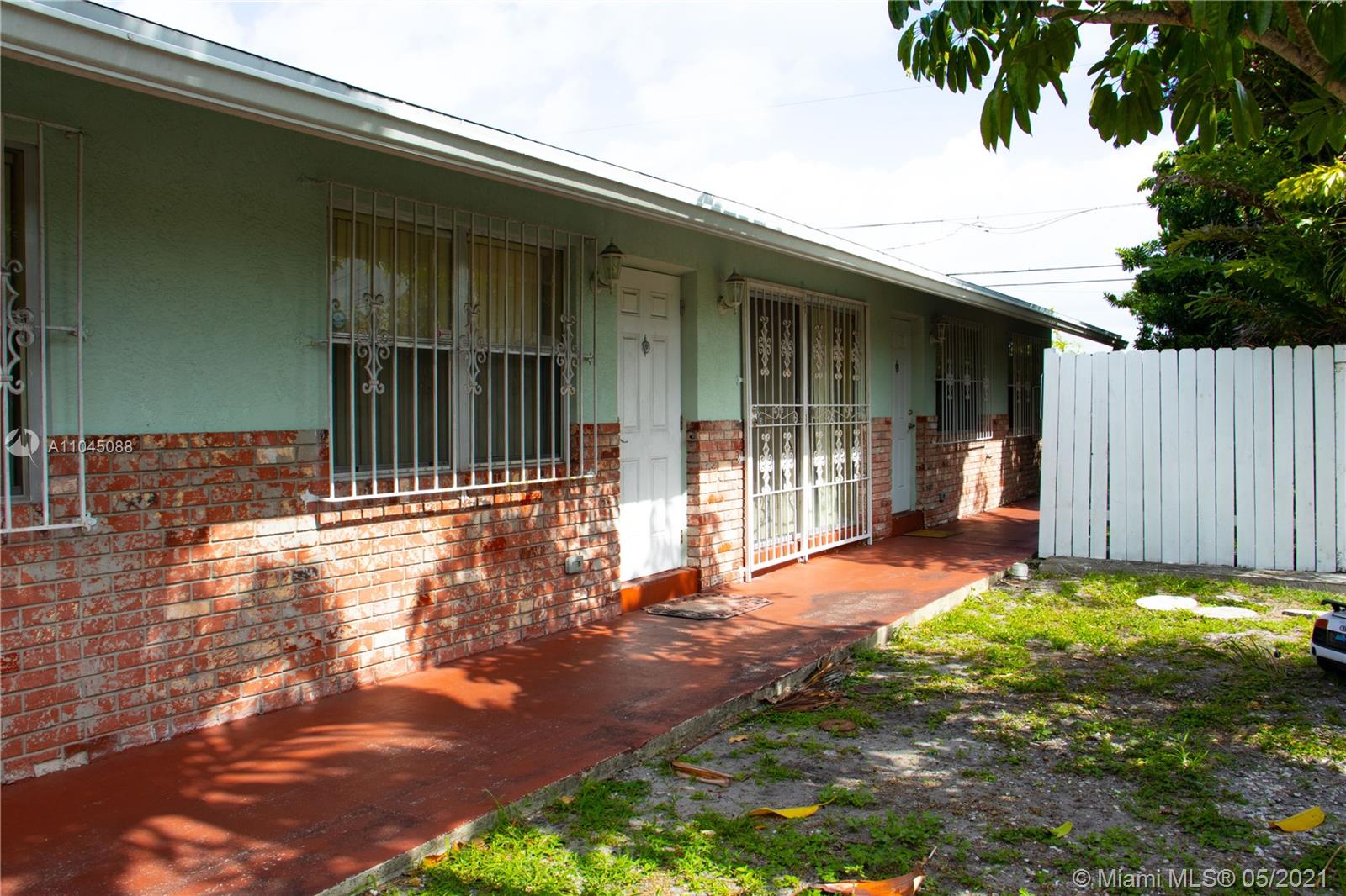 See details / 2099 sq. ft. $ 2021-05-20 0 Photo
