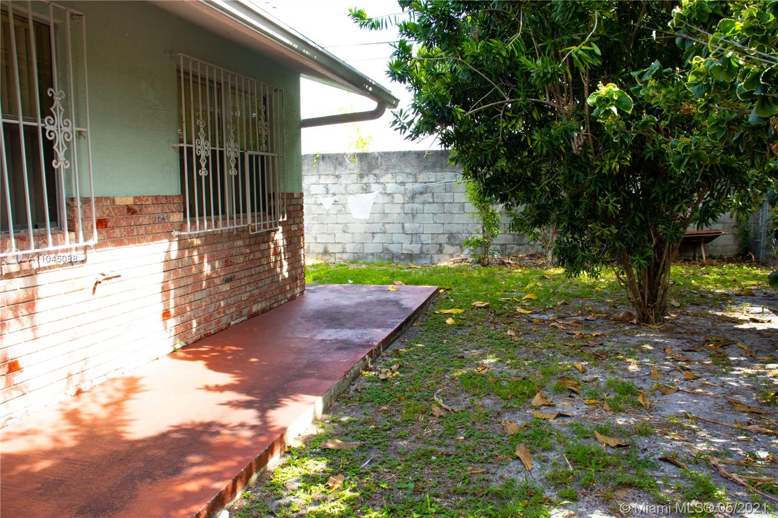 See details / 2099 sq. ft. $ 2021-05-20 0 Photo