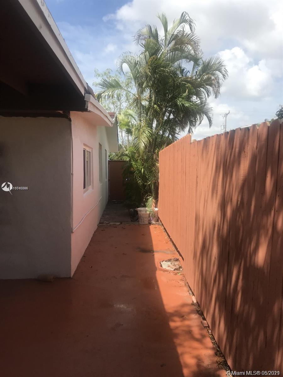 See details / 2313 sq. ft. $ 2021-05-20 0 Photo