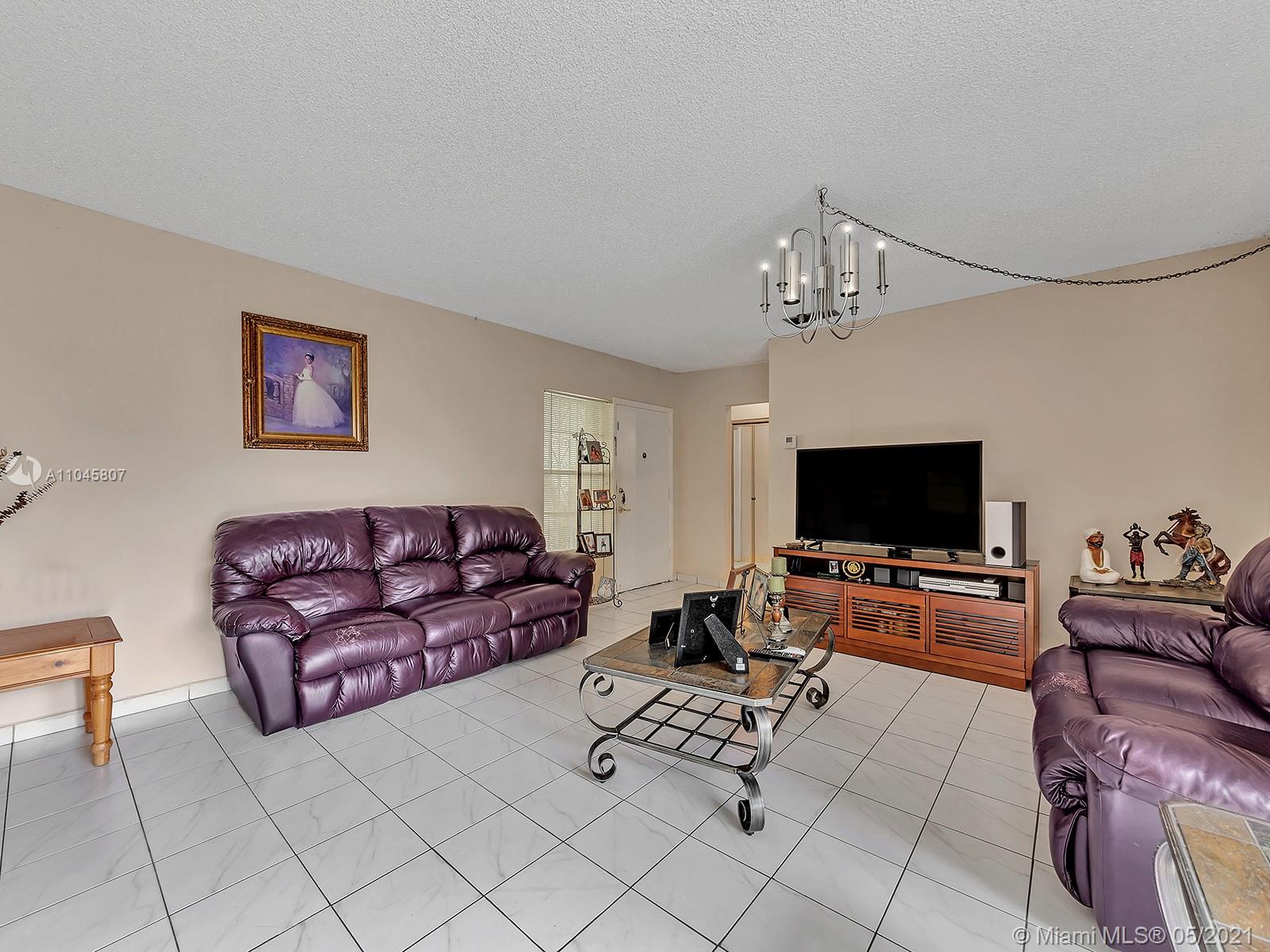See details / 1575 sq. ft. $ 2021-06-02 0 Photo