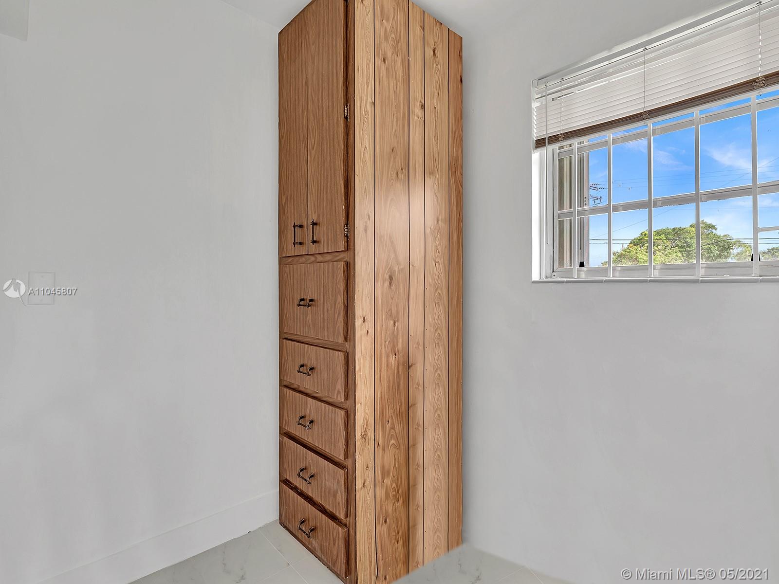 See details / 1575 sq. ft. $ 2021-06-02 0 Photo