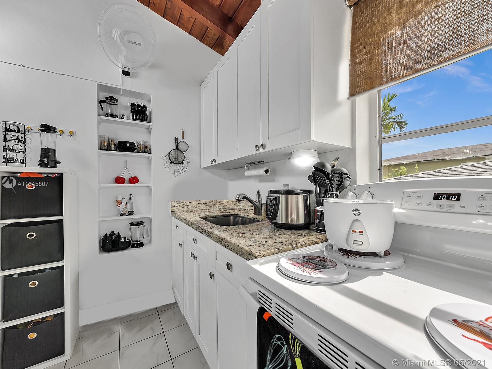 See details / 1575 sq. ft. $ 2021-06-02 0 Photo