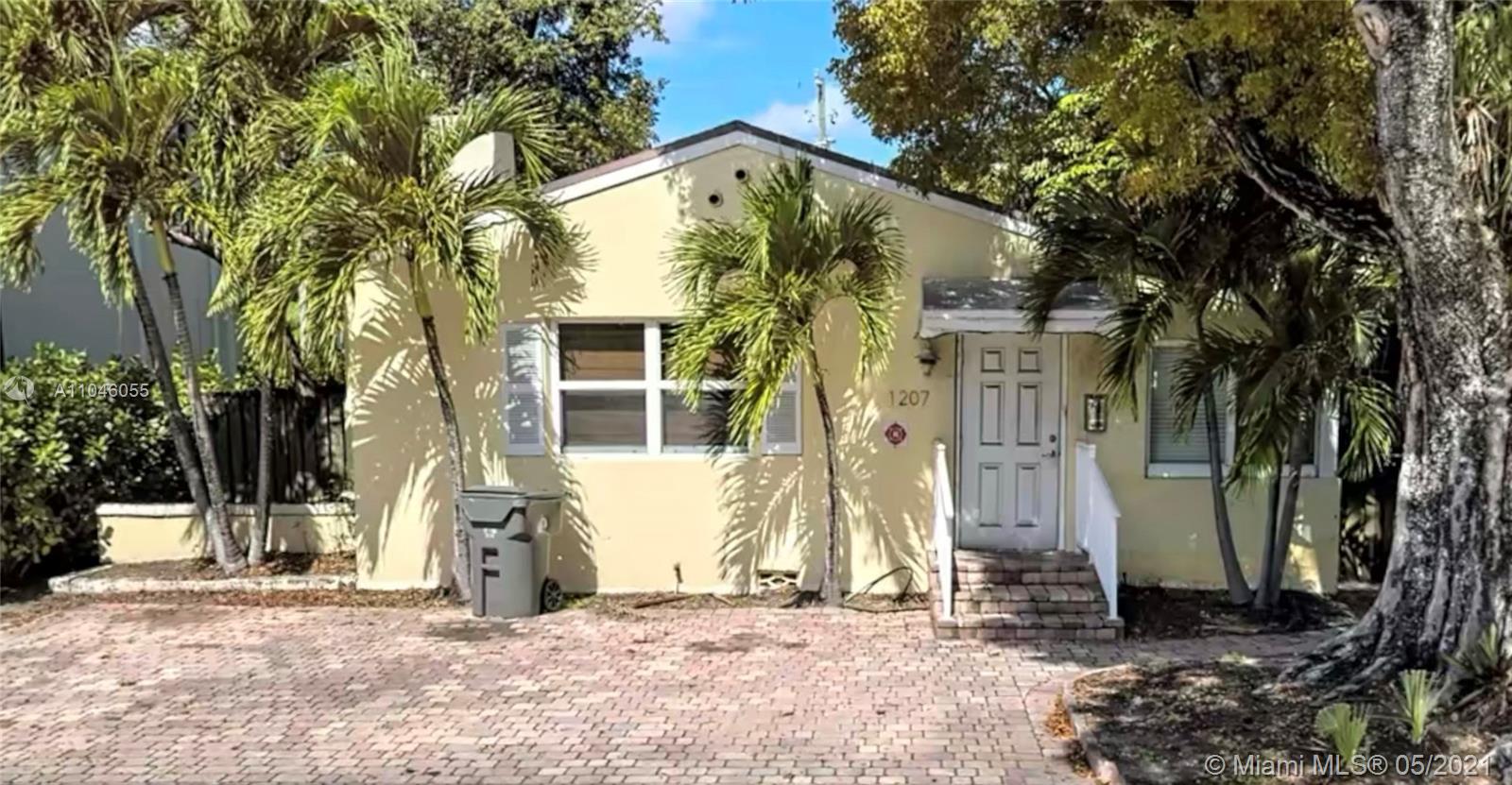 See details / 2402 sq. ft. $ 2021-05-21 0 Photo
