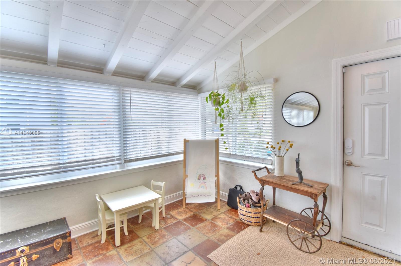 See details / 2402 sq. ft. $ 2021-05-21 0 Photo