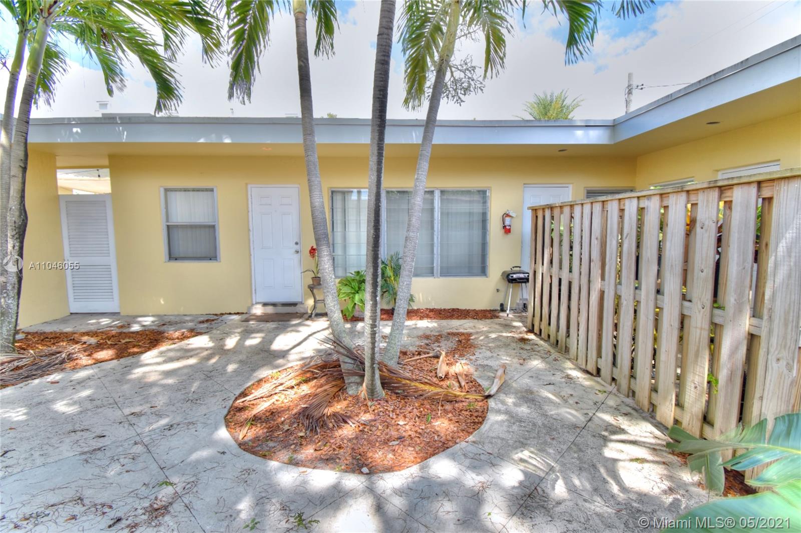 See details / 2402 sq. ft. $ 2021-05-21 0 Photo